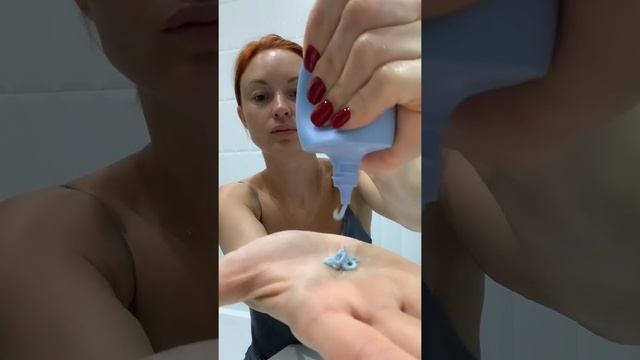 Мне за 30)) - сухой тип кожи, пигментация, первые морщинки.. Уход и кожа увлажнена, сияет и радует! смотреть онлайн