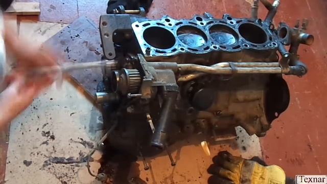 Ускоренный процесс разбора двигателя 3S-FE смотреть онлайн