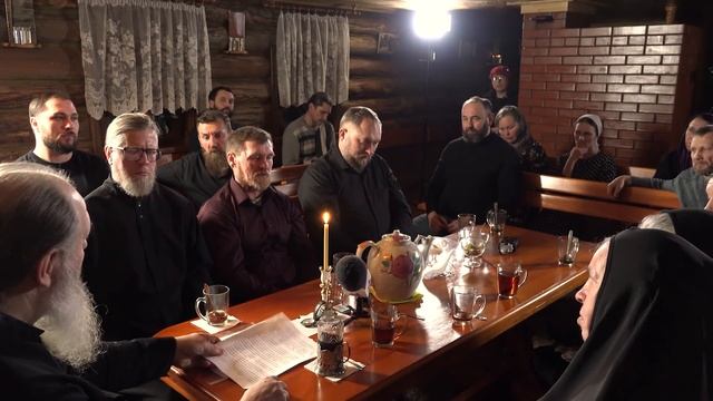 В какие дни обязательно поститься? смотреть онлайн