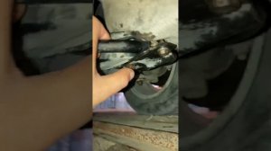 Замена резинок стабилизатора Чери Амулет А15 (2-е Видео)