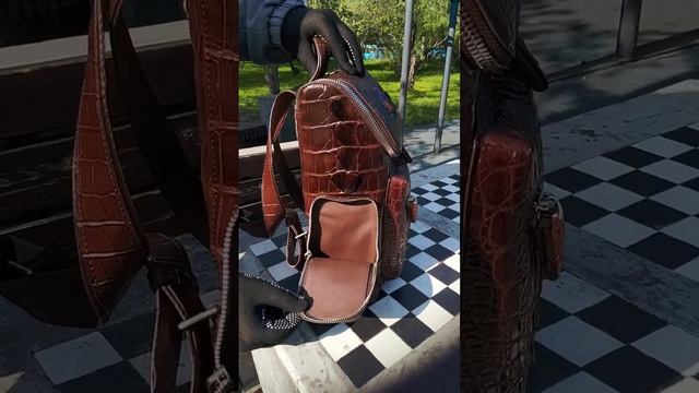 Рюкзак из кожи крокодила коричневый смотреть онлайн