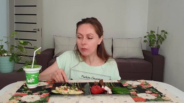 Mukbang/ Omelette/ Vegetables/ Мукбанг/ Омлет/ Овощи