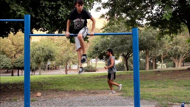 Занятия на турнике в 13 лет смотреть онлайн
