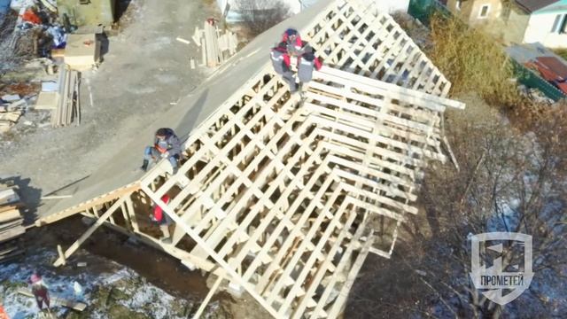 Сборка и подъем крыши из ферм на металло-зубчатых пластинах MITEK в Хабаровске (Фермы на МЗП) #2 смотреть онлайн