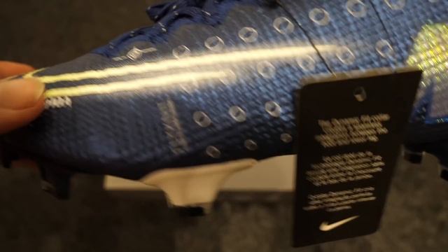 Ronaldo & Mbappe's New Boots! Nike Dream Speed #001 смотреть онлайн