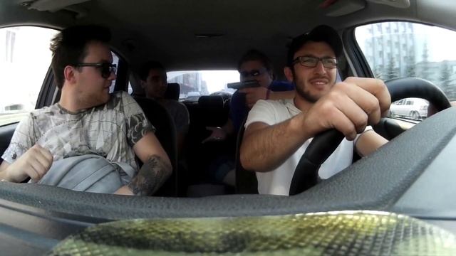 БЕШЕНЫЙ ТАКСИСТ! Сумасшедший Пассажир / Crazy Passenger | Пассажир держался до последнего - Prank смотреть онлайн