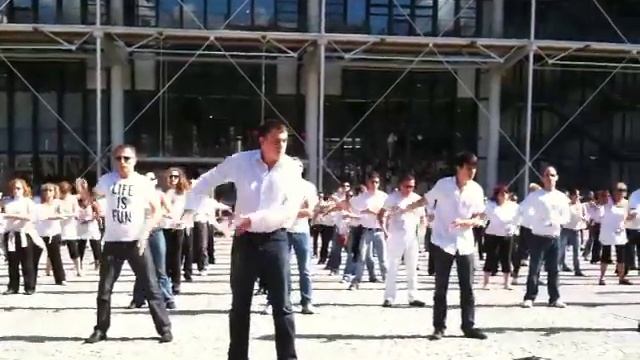 Flashmob mylene farmer 12/09/2010 centre pompidou смотреть онлайн