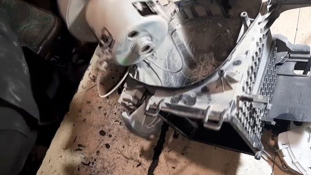 Пылесос Electrolux 2000 - разборка. смотреть онлайн