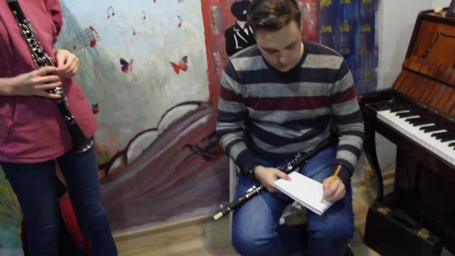 Уроки игры на гитаре в Люберцах. Пройдите обучение игре на гитаре в школе Арт Фа в Люберцах смотреть онлайн