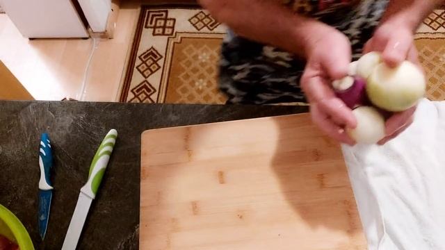 Валентин готовит- Шашлык из свиной шейки ????Сочный, мягкий и очеееень Вкусно ? смотреть онлайн