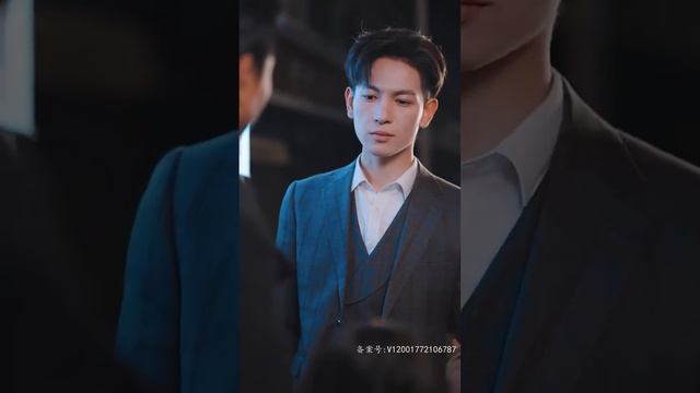 【MULIT SUB】【完整版】《憑愛意將月光私有》许莓因在约定结婚当天被放鸽子，这是在民政局门口，看到了好久不见的高中死对头薛岑，一时冲动拉他结婚，婚后薛岑逐渐表露出对女主长达8年深深的爱意 смотреть онлайн