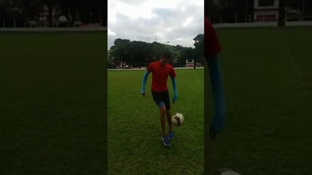 Amo jogar futebol.. смотреть онлайн