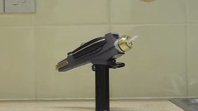 Star Trek Phaser laser blast, firing on Warm смотреть онлайн