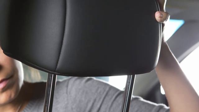2015 Infiniti Q40 - Head Restraints and/or Headrests смотреть онлайн