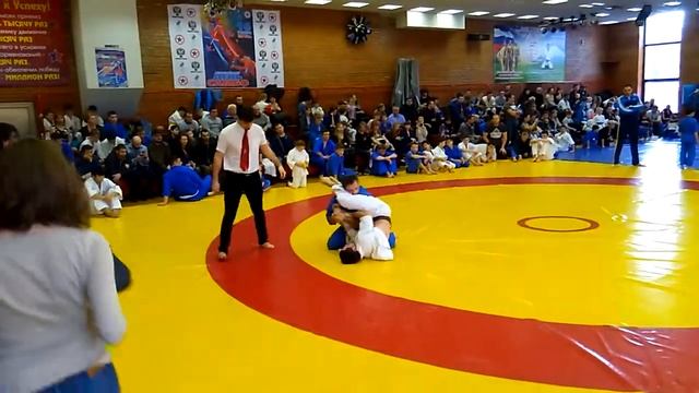 Дмитрий Смирнов VS Аслан Тумгоев смотреть онлайн