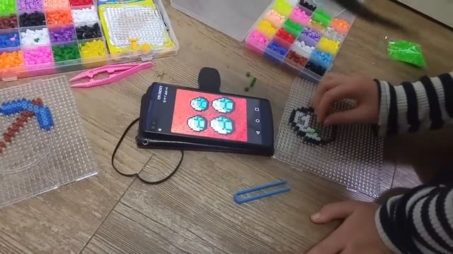 Брелки майнкрафт#термомозаика смотреть онлайн