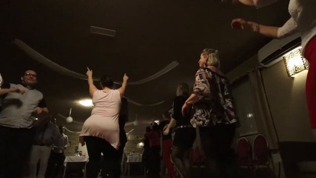 DOLCE DANCE: Salsa Est Baja смотреть онлайн