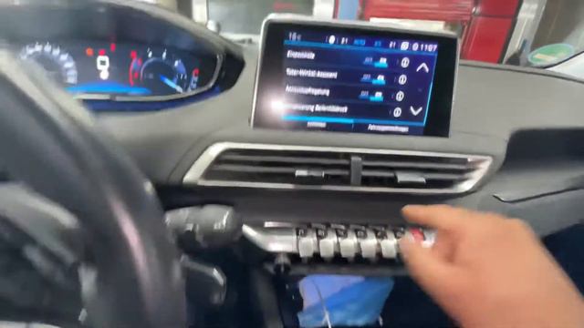 Peugeot 5008 Reifendruck Reset by2017￼ смотреть онлайн