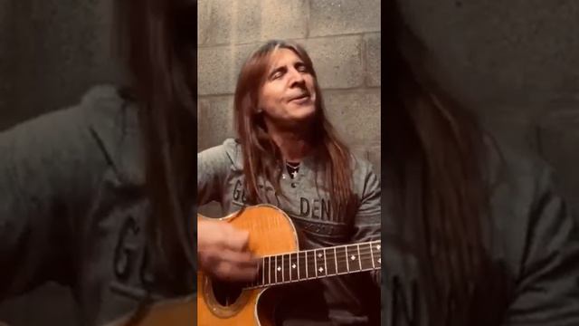 El grande de Adrian Barilari cantando talismán. Genio смотреть онлайн