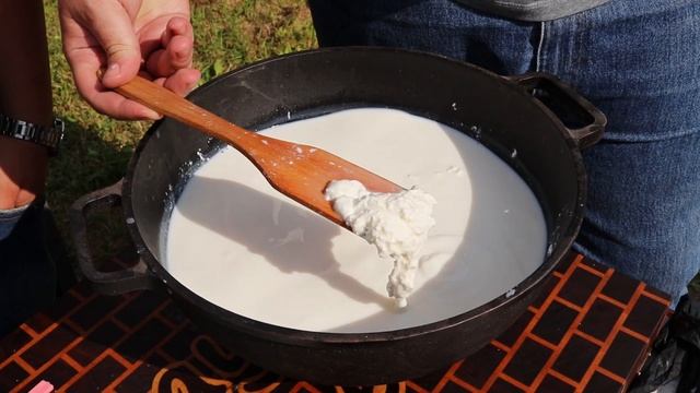 Как сварить сыр в домашних условиях - вкуснейшая моцарелла! смотреть онлайн