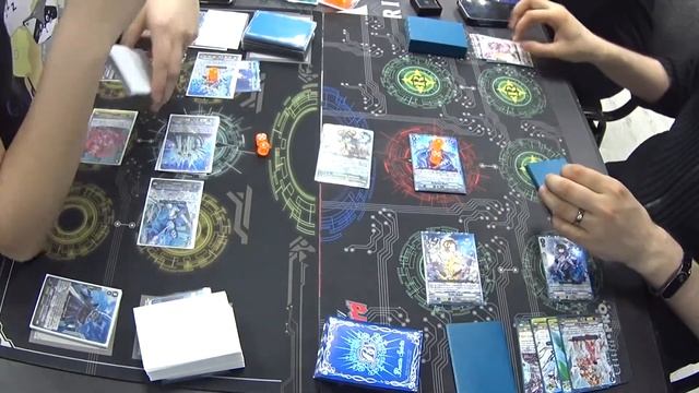 [Premium] Royal Paladins vs Oracle Think Tank | Cardfight Vanguard in Russia смотреть онлайн