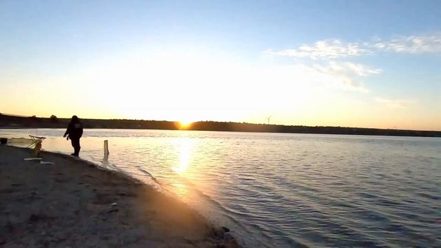 КЕФАЛЬ! Моя первая морская рыбалочка! разузнали рабочую снасть смотреть онлайн