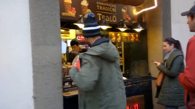 ПРАГА ЧЕХИЯ. Вся Прага пахнет ТРДЛОМ. Уличная еда. Прогулка по Праге