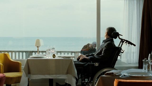 Неприкасаемые 1+1/Intouchables (2011) Финальная сцена. смотреть онлайн
