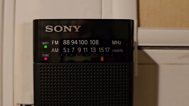 Sony ICF-P27. Радио "Лента" 1557 кгц смотреть онлайн