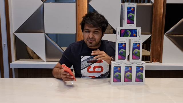 Samsung Galaxy M02 Unboxing & First Impressions ⚡ Big Screen,Big Battery & Dual Cameras @ Just ₹749 смотреть онлайн