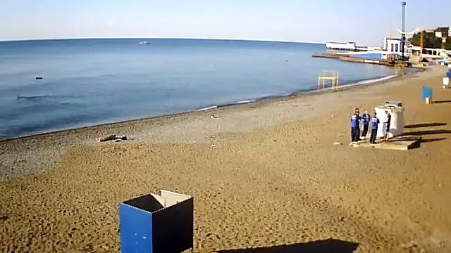 Вебкамера "Центральный пляж". Запись 09.06.2016 07:00:03 смотреть онлайн