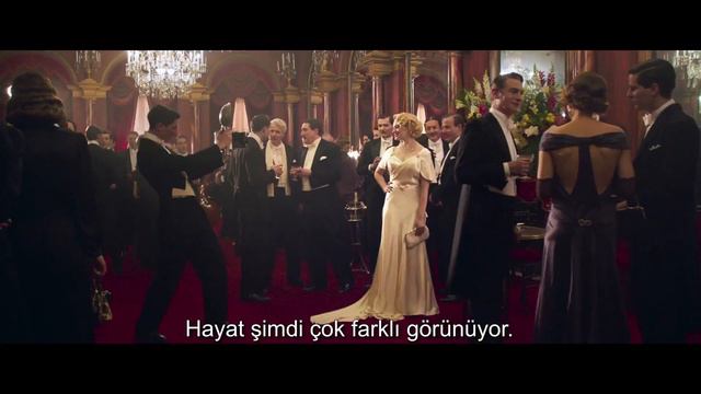 Suç Bende | Mon Crime | Altyazılı Fragman смотреть онлайн