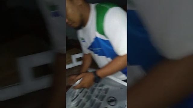 Unboxing lenovo ideacentre 330-20AST ALL ONE PC смотреть онлайн