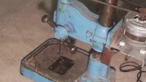 Сверлильный станок.Приделываем мотор от стиральной машинки.