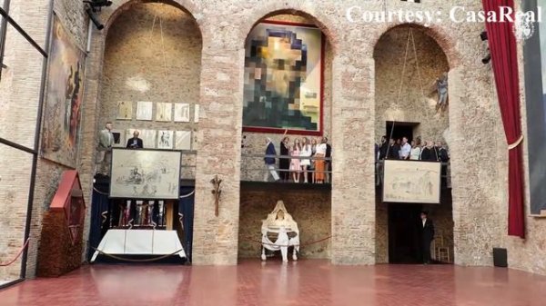 Princess Leonor and Infanta Sofia visited Dali Museumi n Girona