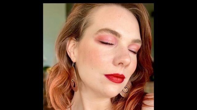 Fun & Interesting Makeup Colour Combinations to Try! | Katemas Day 10 смотреть онлайн