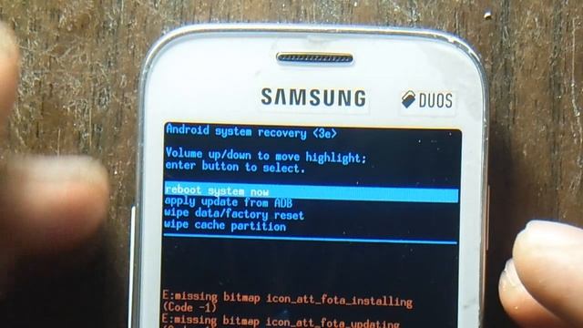Samsung s7262 - Убираем вирус методом Hard Reset[2015] смотреть онлайн