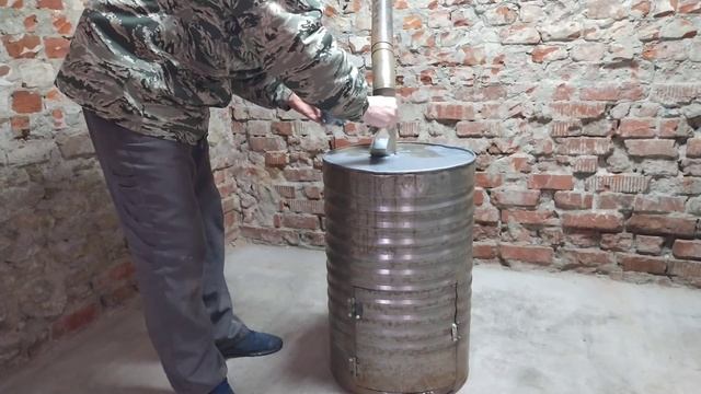 А вы слышали про уникальное изобретение с которым переживём любой катаклизм. Финская свеча в печи. смотреть онлайн