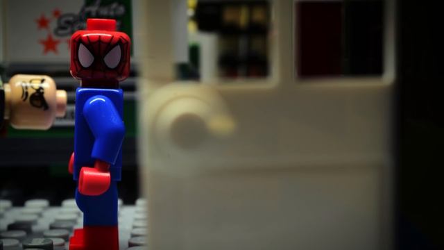 Lego Spider-Man - Spin a Web смотреть онлайн