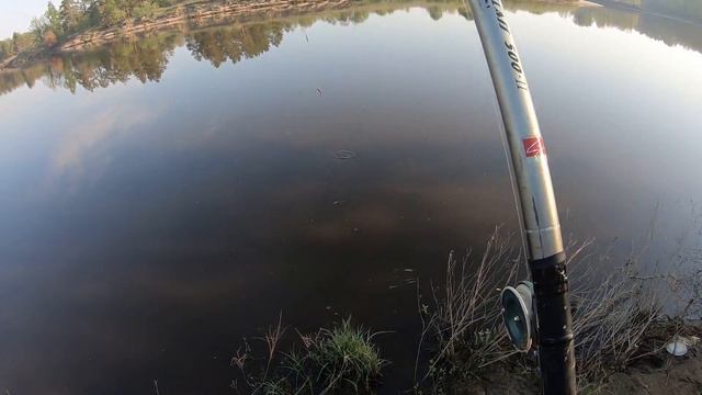 Поход на Клязьму между заводями - ловим уклейку смотреть онлайн