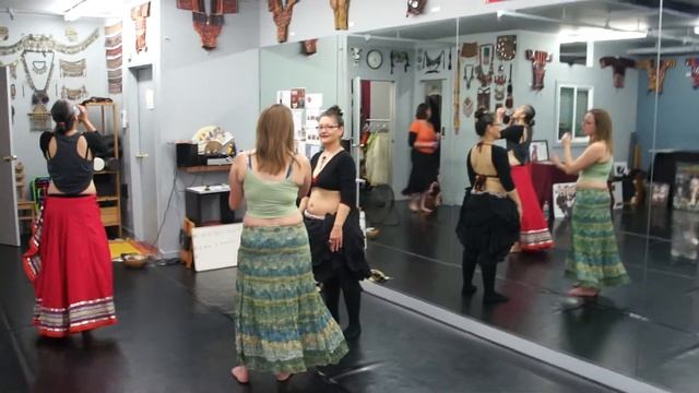 Обновлённая студия FatChanceBellyDance - танцевальный зал смотреть онлайн