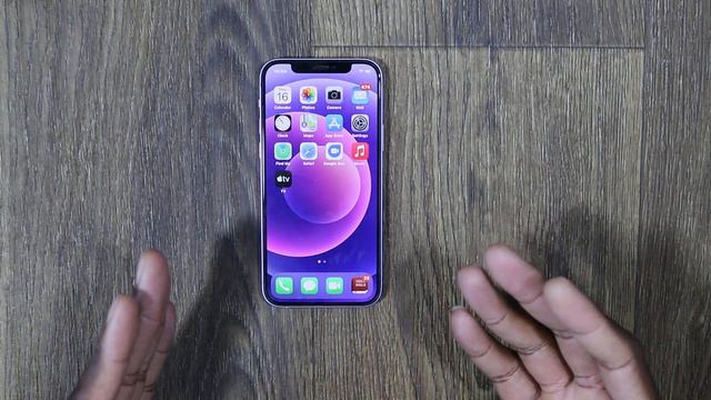 iPhone 12 owners, you don't HAVE to buy the iPhone 13! смотреть онлайн