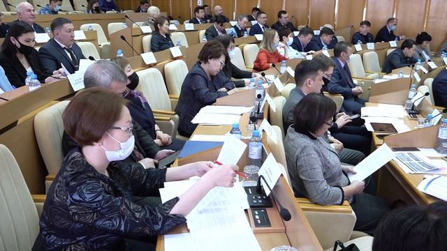 Кирилл Бычков о дополнительных мерах обеспечения социально-экономической стабильности Якутии смотреть онлайн
