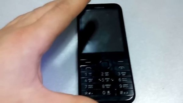 Обзор Nokia 220    VS    Nokia 225