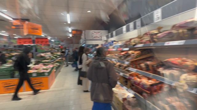 🛒🙋♀️Chala maja barobar market la. Ani london madhe life maja ahe ki Saja 🧐🥰 смотреть онлайн