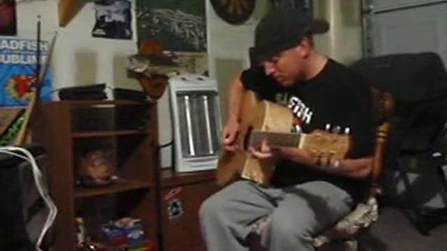 Strum & Groove- "Slipping Away" смотреть онлайн
