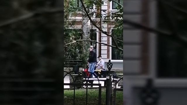 🔥ХИТ🔥Офигенно круто играют на улице.🤳💃🕺 смотреть онлайн