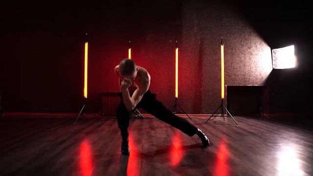 Fire and high heels choreographer from Kazakhstan смотреть онлайн