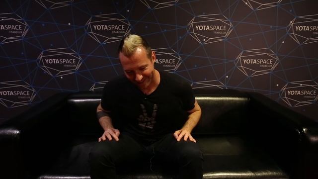 64Q Trevor McNevan | Thousand Foot Krutch | TFK смотреть онлайн