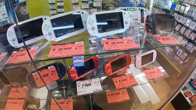 BUSCANDO UNA PLAYSTATION VITA EN JAPÓN | PRECIO VIDEOJUEGOS PSVITA | es retro? смотреть онлайн